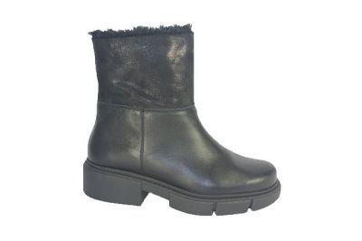 Ботинки женские 8411615/38 черные нат.кожа нат.мех RICOSS